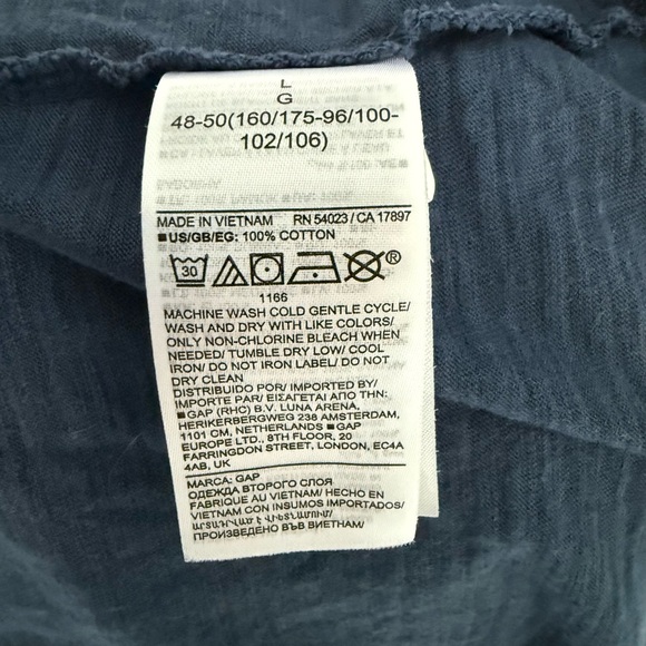 Gap. Navy knit belted dress. Hits at the knee. Size L - Picture 5 of 5